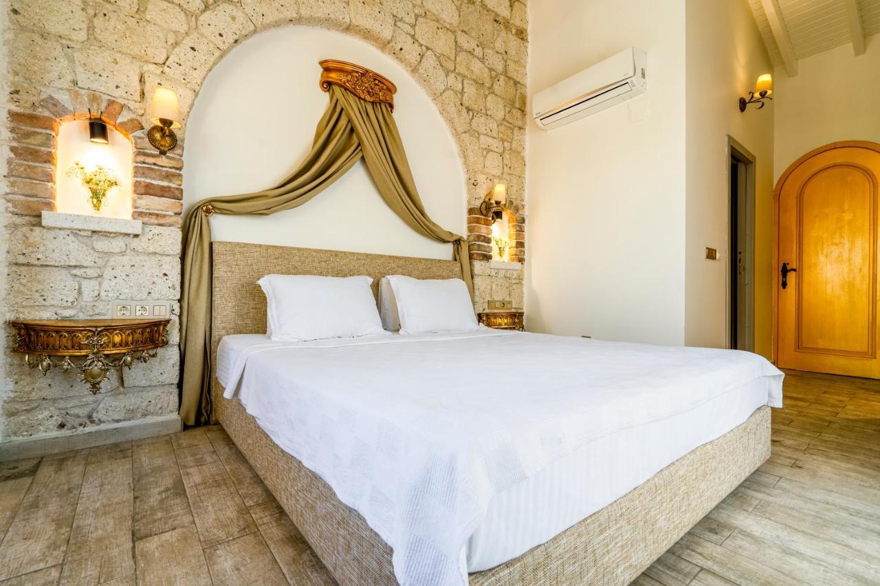 Hotel De Gold Alacati Кешме Экстерьер фото